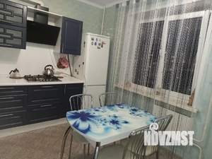 3-к квартира, посуточно, 65м2, 8/10 этаж