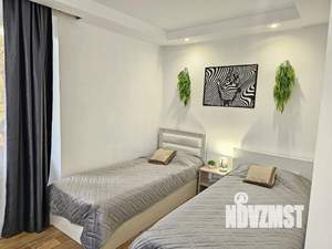 1-к квартира, посуточно, 38м2, 1/1 этаж