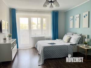 1-к квартира, посуточно, 42м2, 5/10 этаж