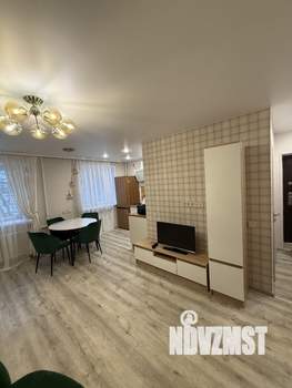 Студия квартира, посуточно, 43м2, 2/5 этаж