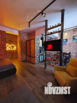 Студия квартира, посуточно, 42м2, 1/4 этаж