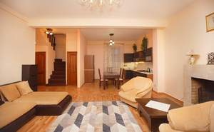 3-к квартира, на длительный срок, 107м2, 2/4 этаж