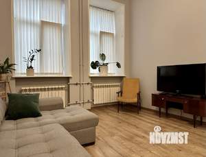 Студия квартира, посуточно, 46м2, 1/3 этаж