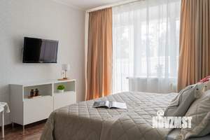 1-к квартира, посуточно, 42м2, 5/10 этаж