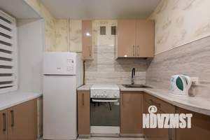 Студия квартира, посуточно, 43м2, 4/5 этаж