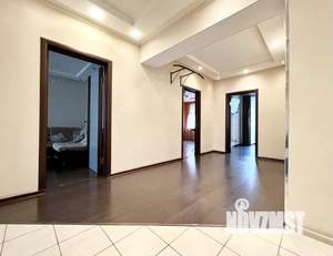 3-к квартира, на длительный срок, 100м2, 3/7 этаж