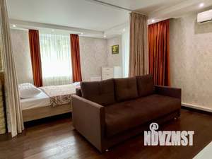 Студия квартира, посуточно, 44м2, 4/5 этаж