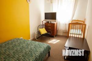 1-к квартира, посуточно, 42м2, 1/1 этаж