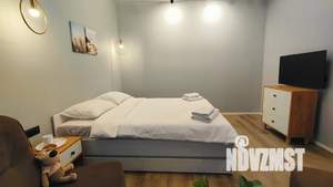 Студия квартира, посуточно, 39м2, 1/4 этаж