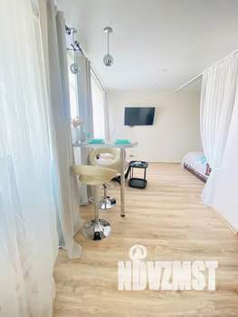 Студия квартира, посуточно, 28м2, 5/17 этаж