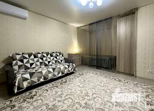 1-к квартира, посуточно, 45м2, 4/10 этаж