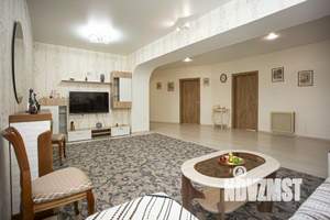 3-к квартира, на длительный срок, 140м2, 2/5 этаж