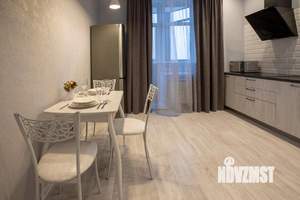 1-к квартира, посуточно, 43м2, 1/1 этаж