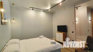 Студия квартира, посуточно, 39м2, 1/4 этаж