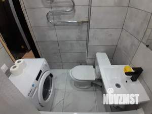1-к квартира, посуточно, 42м2, 5/5 этаж