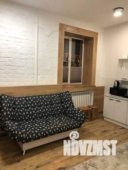Студия квартира, посуточно, 32м2, 1/5 этаж