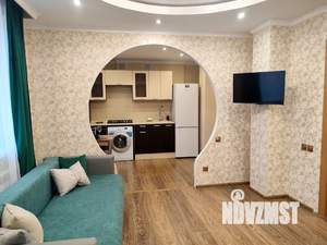 1-к квартира, посуточно, 42м2, 1/1 этаж