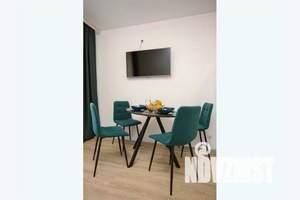 1-к квартира, посуточно, 38м2, 12/18 этаж