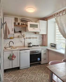 3-к квартира, на длительный срок, 54м2, 1/5 этаж