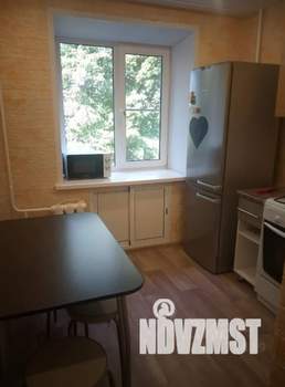 1-к квартира, посуточно, 30м2, 3/5 этаж