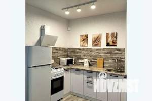 1-к квартира, посуточно, 40м2, 2/10 этаж