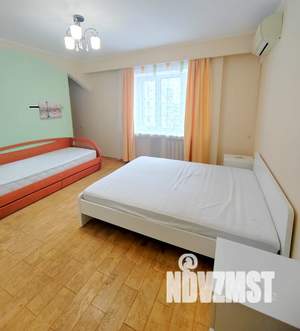 3-к квартира, на длительный срок, 150м2, 7/10 этаж