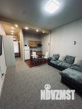 Студия квартира, посуточно, 40м2, 2/2 этаж