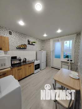 1-к квартира, посуточно, 33м2, 1/9 этаж