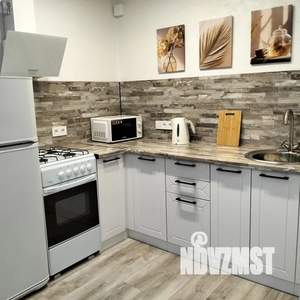 1-к квартира, посуточно, 40м2, 2/10 этаж
