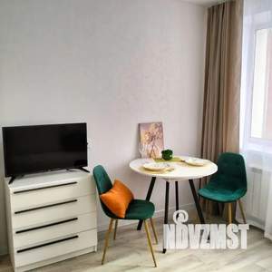 1-к квартира, посуточно, 40м2, 2/10 этаж