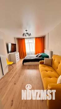 1-к квартира, посуточно, 34м2, 4/10 этаж