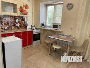 1-к квартира, посуточно, 38м2, 3/5 этаж