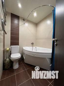 Студия квартира, посуточно, 32м2, 4/5 этаж