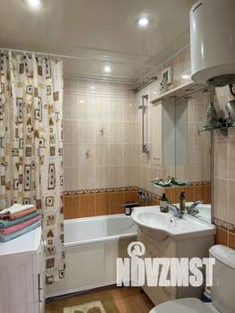 1-к квартира, посуточно, 43м2, 2/10 этаж