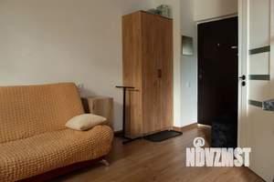 Студия квартира, посуточно, 35м2, 1/4 этаж