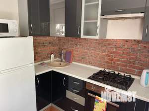 Студия квартира, посуточно, 36м2, 2/4 этаж