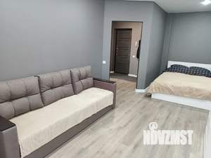 1-к квартира, посуточно, 42м2, 7/18 этаж