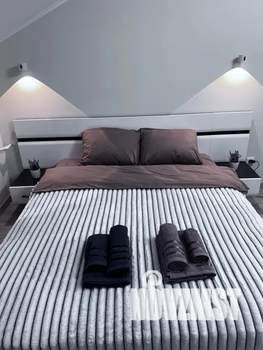 1-к квартира, посуточно, 40м2, 5/5 этаж