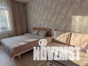 1-к квартира, посуточно, 46м2, 1/8 этаж