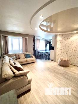 3-к квартира, на длительный срок, 120м2, 1/3 этаж