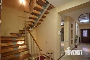 5-к квартира, на длительный срок, 350м2, 2/4 этаж