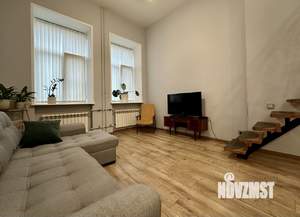 Студия квартира, посуточно, 46м2, 1/3 этаж