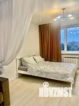 1-к квартира, посуточно, 42м2, 7/10 этаж