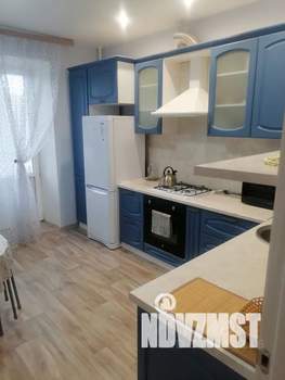 1-к квартира, посуточно, 44м2, 4/9 этаж