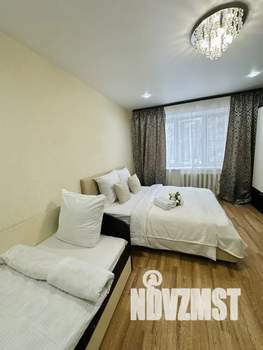 3-к квартира, посуточно, 65м2, 2/9 этаж