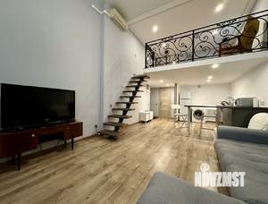 Студия квартира, посуточно, 46м2, 1/3 этаж