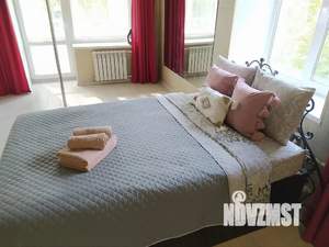 1-к квартира, посуточно, 32м2, 3/4 этаж