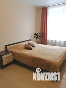 1-к квартира, посуточно, 42м2, 3/7 этаж