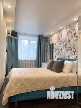 1-к квартира, посуточно, 44м2, 1/1 этаж