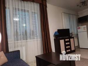 Студия квартира, посуточно, 30м2, 1/12 этаж